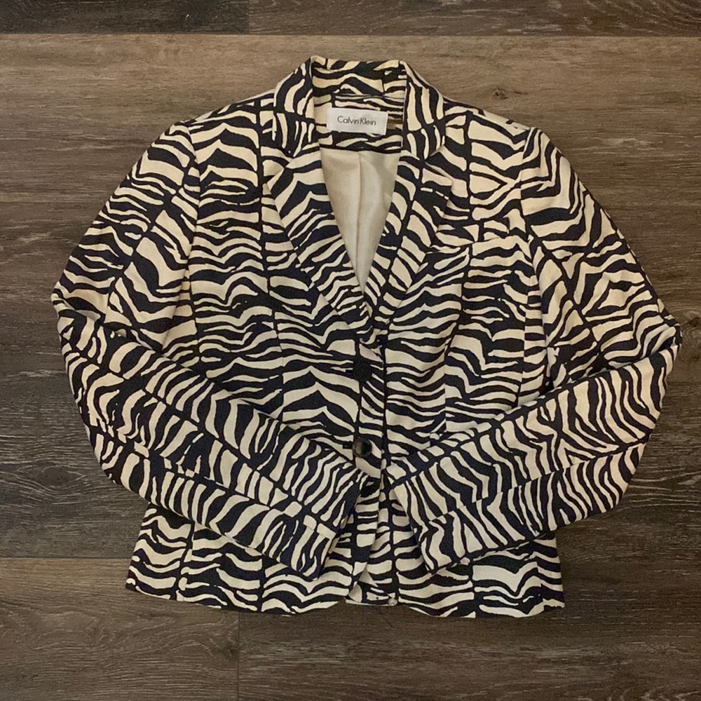 Calvin Klein | Ladies 4 Petite Animal Print Blazer Beige and Black